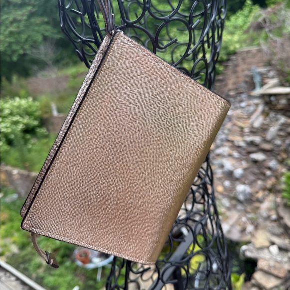 Kate Spade Clutch - Picture 5 of 11